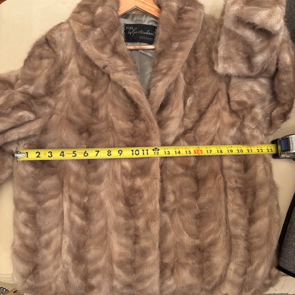 Natural real mink coat chest is approximately 45” - Picture 2 of 12